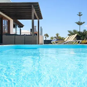 https://hipoclub-villa-aguamarina-30.in-canary-islands.com